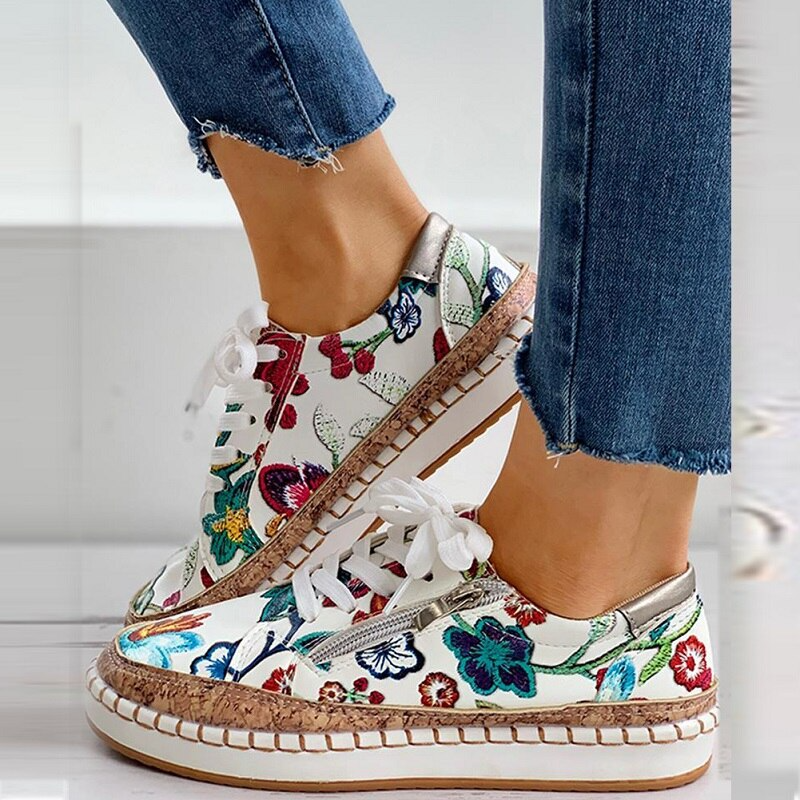 0-main-2022-vrouwen-sneakers-lady-gevulkaniseerd-schoenen-elegante-bloemen-gedrukt-lace-up-vrouwelijke-flats-skateboard-mode-vrouwen-casual-schoenen.png