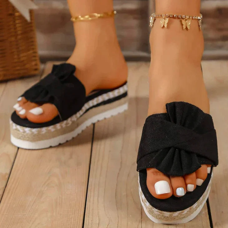 Victoria - Sommersandalen mit Schleife und hoher Sohle