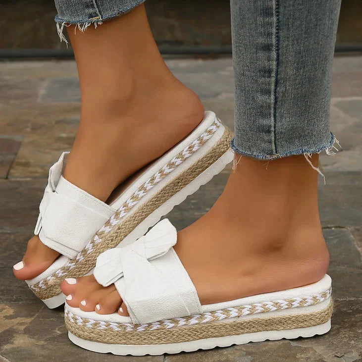 Victoria - Sommersandalen mit Schleife und hoher Sohle